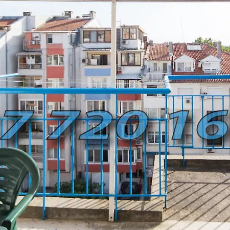 Lazur - Sunny Flat Апартаменты *